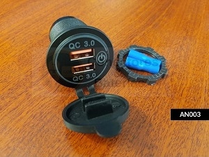 Cargador USB para Auto Empotrado Carga rápida celular Perú